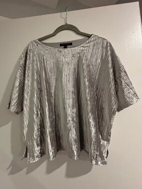 Banana Republic Metallic Silver Pleated Short Sleeve Blouse